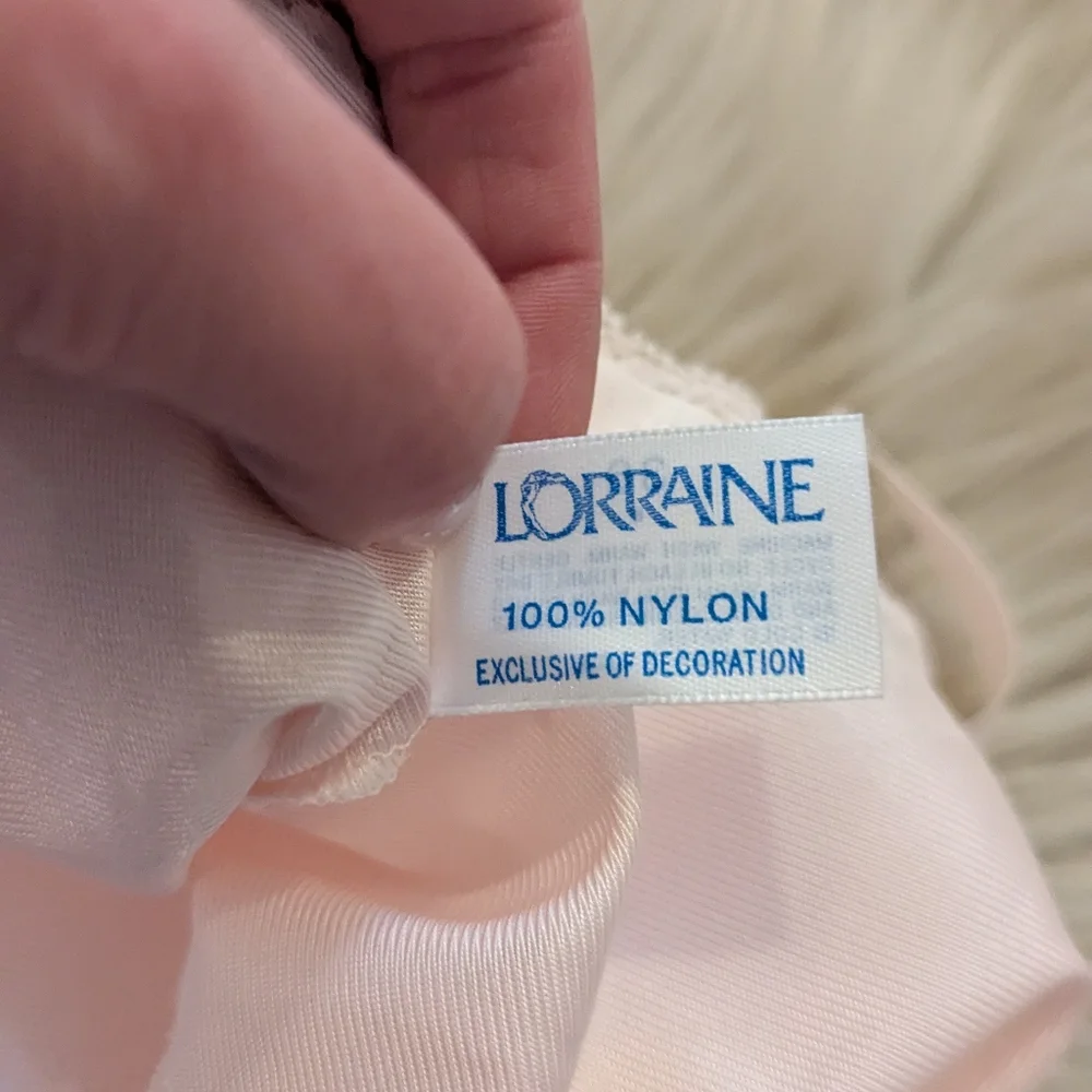 Vintage Lorrane pale pink camisole with lace trim size M - Picture 7 of 9